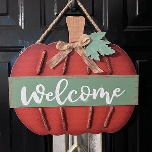 Pumpkin Welcome Sign